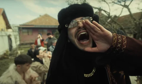 Azahriah, l’artiste au succès fou qui fait enrager Viktor Orbán