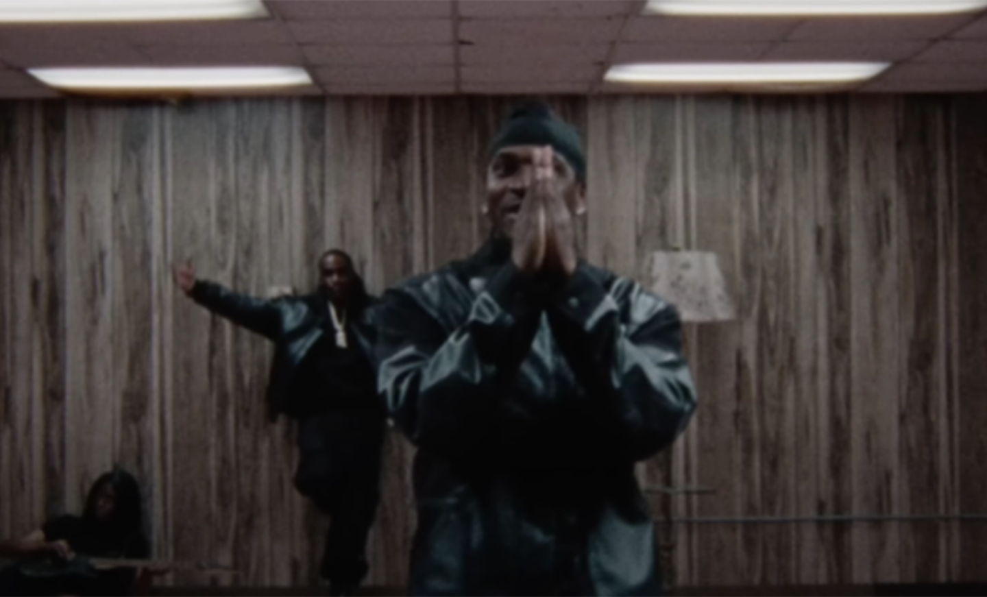 Clipse et Kendrick Lamar assombrissent l’égo-trip avec « Chains & Whips »