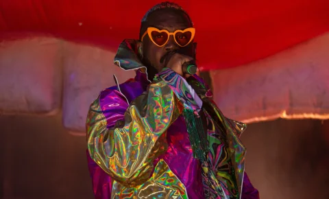 Gagnez vos places pour le spectacle de Kiddy Smile, « Feel in Vogue », qui transforme le temps d’un week-end, la Grande halle de La Villette en véritable temple de la scène ballroom.