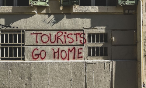 Ibiza : touristes, rentrez chez vous !