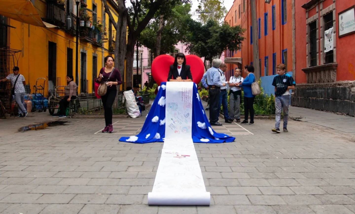 La « World Letter » ou la plus grande lettre d’amour au monde (littéralement)