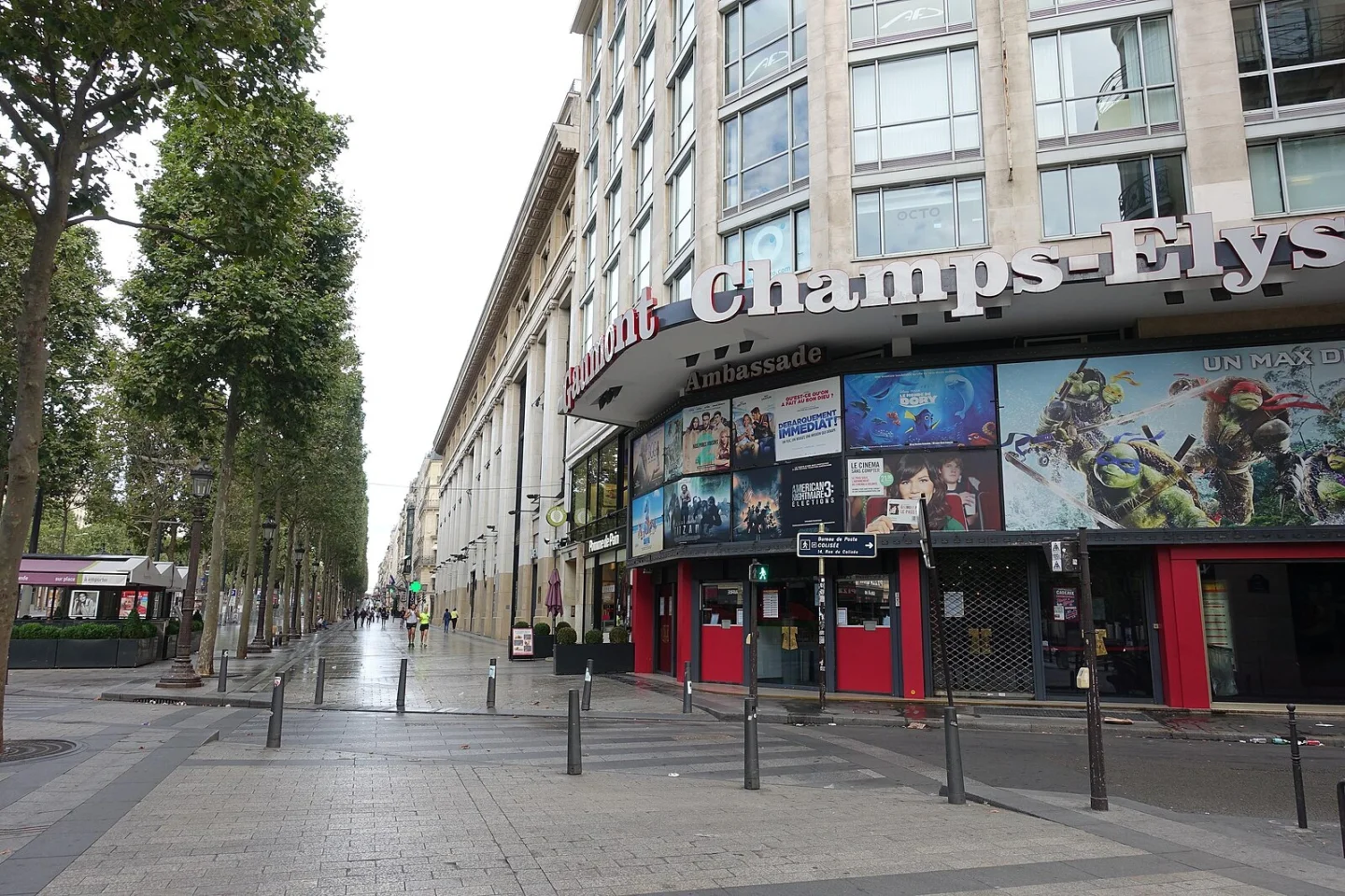 Le cinéma Gaumont des Champs-Élysées ferme ses portes