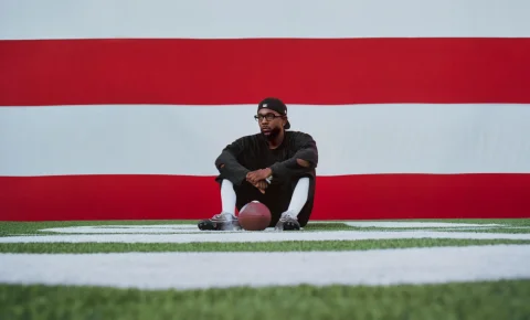 Les folles théories d’Internet sur les invités du Super Bowl 2025