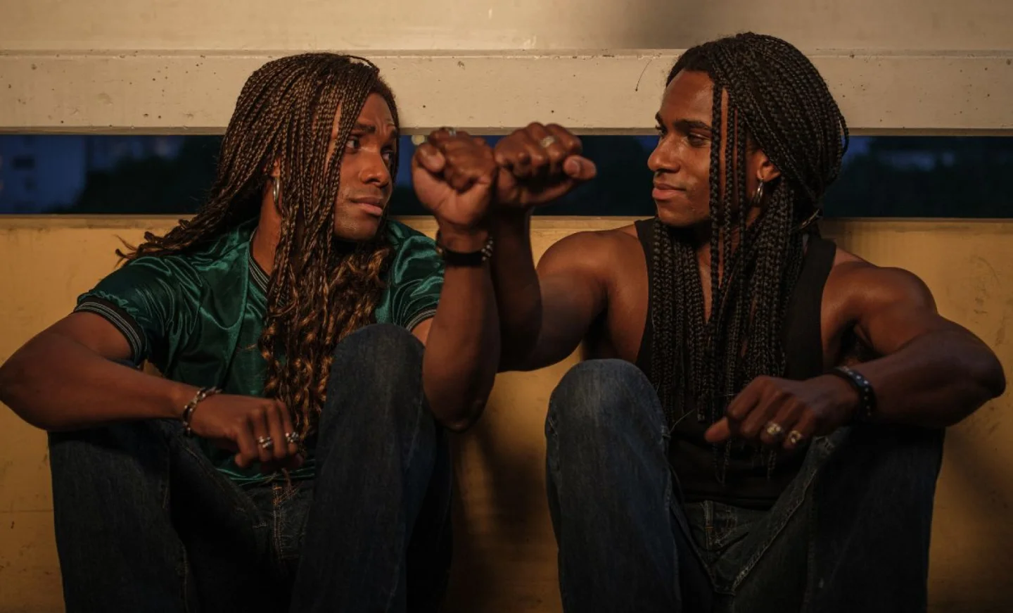 Milli Vanilli : de la gloire au cauchemar X La forteresse noire