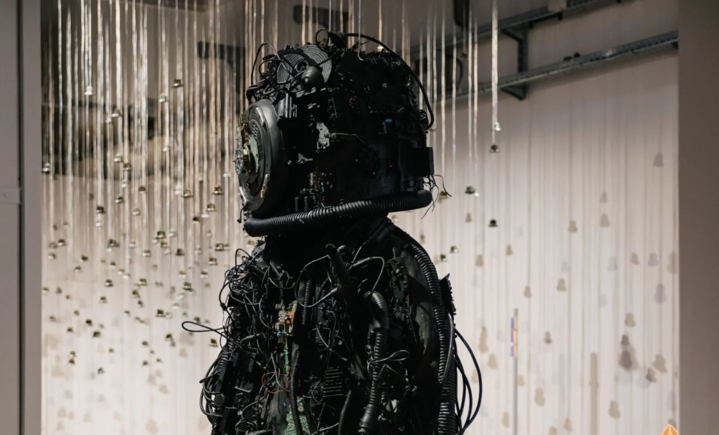 Nova Y Va : « Chaosmos » et l’art d’habiter l’univers dans cette géniale exposition du Maif Social Club