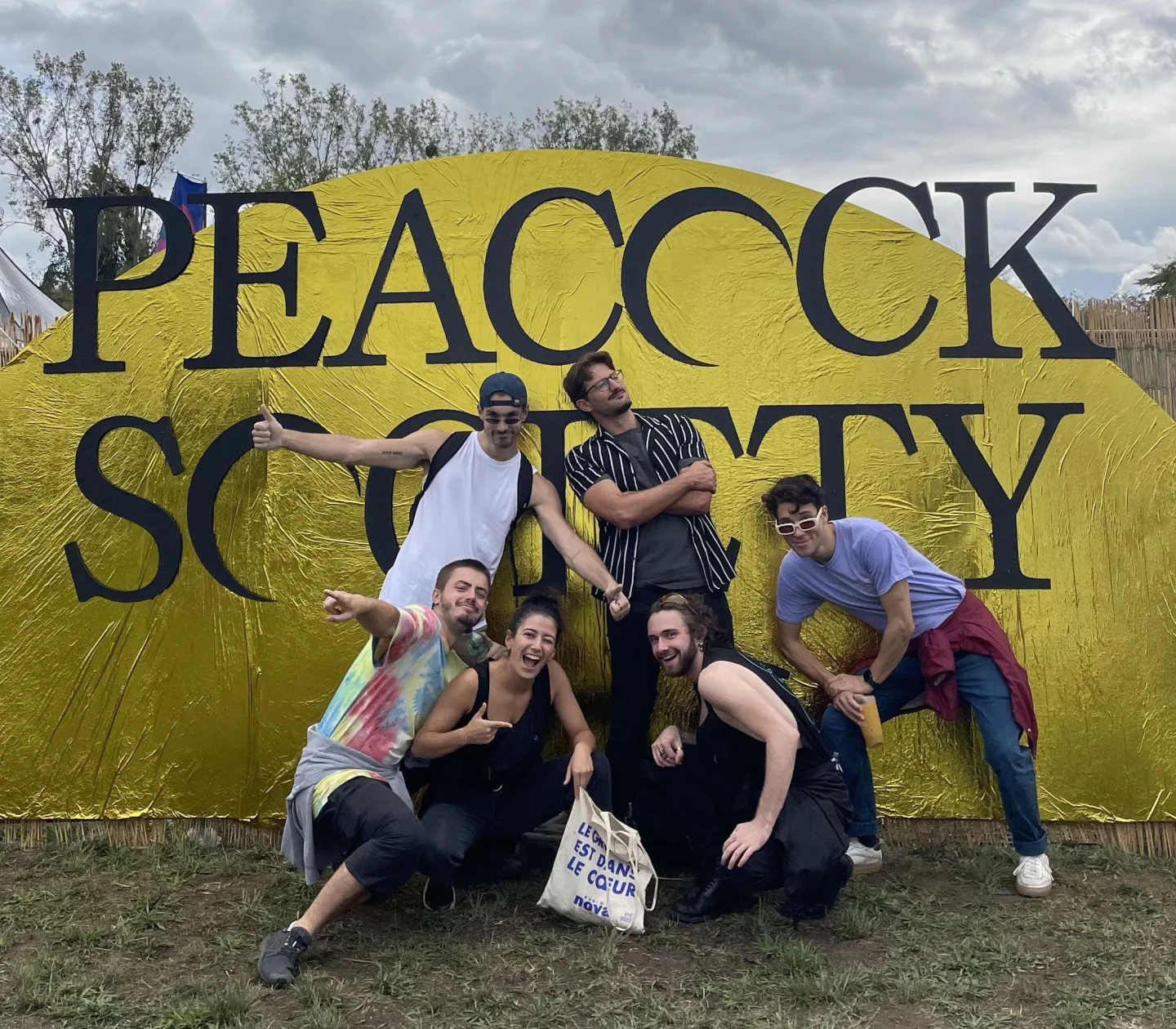 Nova y va : Peacock Society Festival (1/2)