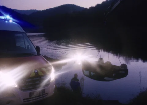 « s’il-vous-plaît arrêtez tous de disparaître » : contourner le deuil pour mieux le vivre