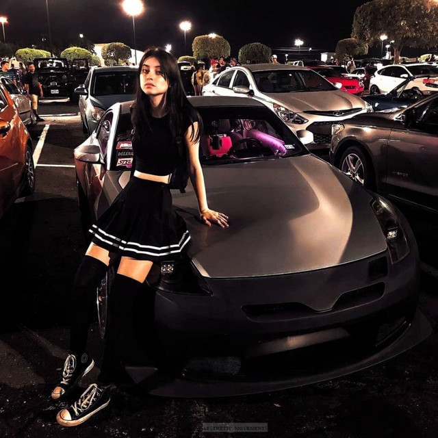 EASY WOMAN (ROBAG WRHUME REMIX)